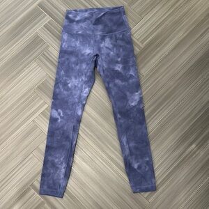 Lululemon Athletica Blue Tie-Dye Leggings